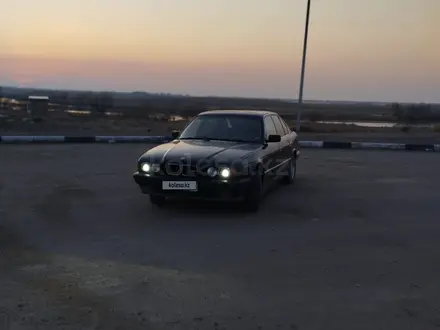 BMW 525 1991 года за 1 300 000 тг. в Шу – фото 18