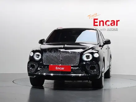 Bentley Bentayga 2023 года за 85 000 000 тг. в Астана – фото 2
