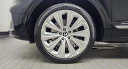 Bentley Bentayga 2023 годаүшін85 000 000 тг. в Астана – фото 5