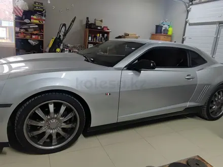 Chevrolet Camaro 2013 года за 12 000 000 тг. в Атырау