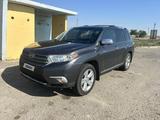 Toyota Highlander 2012 года за 9 000 000 тг. в Атырау