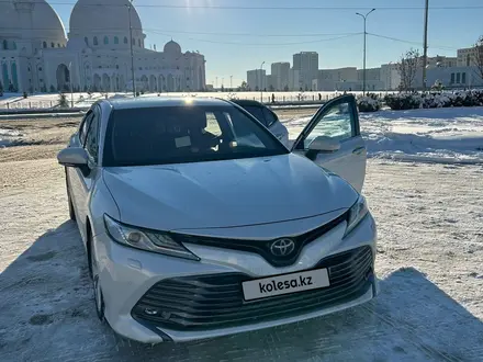 Toyota Camry 2018 года за 16 000 000 тг. в Шымкент – фото 6