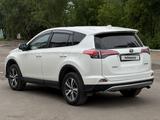 Toyota RAV4 2017 года за 10 300 000 тг. в Караганда – фото 3
