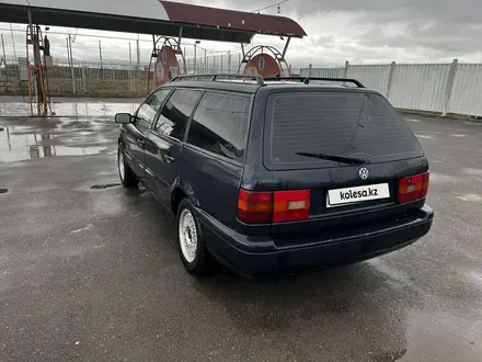 Volkswagen Passat 1994 года за 1 900 000 тг. в Шымкент – фото 9