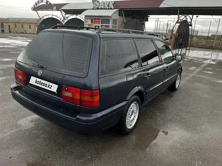 Volkswagen Passat 1994 года за 1 900 000 тг. в Шымкент – фото 10
