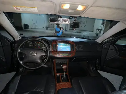 Toyota Camry 2004 года за 4 500 000 тг. в Алматы – фото 22