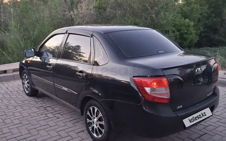 ВАЗ (Lada) Granta 2190 2013 годаүшін2 200 000 тг. в Караганда