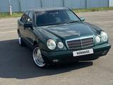 Mercedes-Benz E 280 1998 года за 4 100 000 тг. в Актобе – фото 4