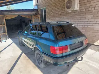 Audi 80