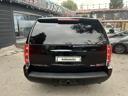 GMC Yukon 2006 года за 12 000 000 тг. в Алматы – фото 9