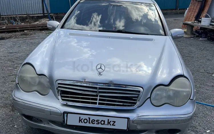 Mercedes-Benz C 200 2004 года за 2 100 000 тг. в Актобе