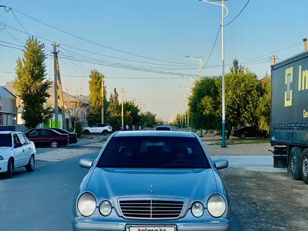 Mercedes-Benz E 320 2000 года за 6 000 000 тг. в Кызылорда – фото 2