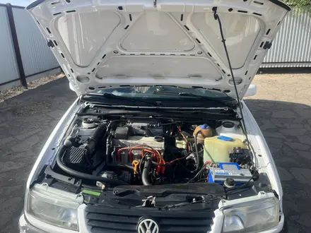 Volkswagen Passat 1996 года за 2 000 000 тг. в Караганда – фото 8