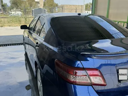 Toyota Camry 2010 года за 4 700 000 тг. в Атырау – фото 3