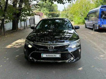 Toyota Camry 2017 года за 13 500 000 тг. в Алматы