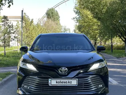 Toyota Camry 2019 года за 13 500 000 тг. в Астана – фото 5