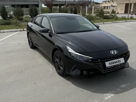 Hyundai Elantra 2022 года за 7 800 000 тг. в Атырау