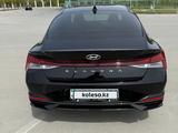 Hyundai Elantra 2022 года за 7 800 000 тг. в Атырау – фото 5