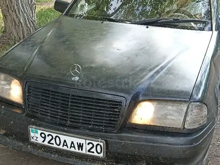 Mercedes-Benz C 180 1993 года за 300 000 тг. в Абай (Абайский р-н)