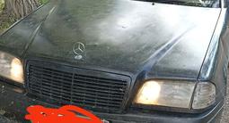 Mercedes-Benz C 180 1993 года за 500 000 тг. в Абай (Абайский р-н) – фото 3
