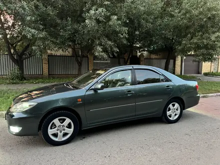 Toyota Camry 2005 года за 6 500 000 тг. в Семей