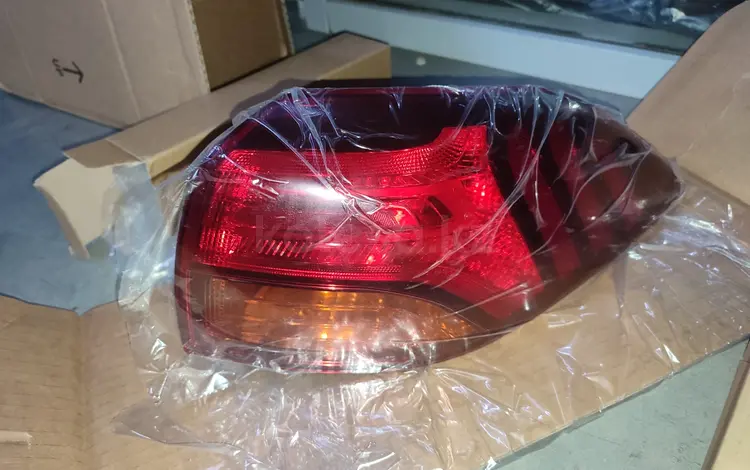 Фонарь задний правый за 8 500 тг. в Алматы