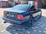 BMW 523 1997 года за 1 800 000 тг. в Кулан – фото 2