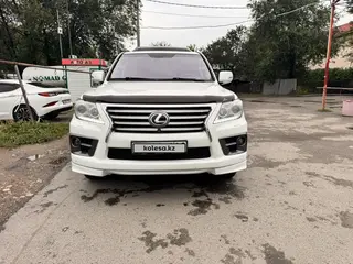 Lexus LX 570