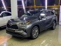Toyota Highlander Luxe 2022 года за 46 000 000 тг. в Алматы