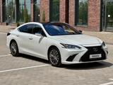 Lexus ES 300h 2019 года за 18 000 000 тг. в Алматы – фото 3
