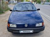 Volkswagen Passat 1993 годаүшін2 100 000 тг. в Кызылорда