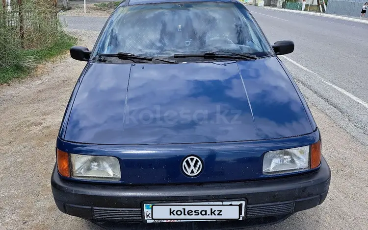 Volkswagen Passat 1993 годаүшін2 100 000 тг. в Кызылорда