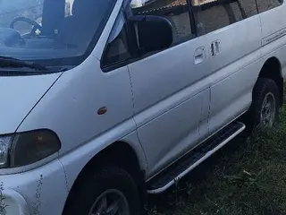 Mitsubishi Delica