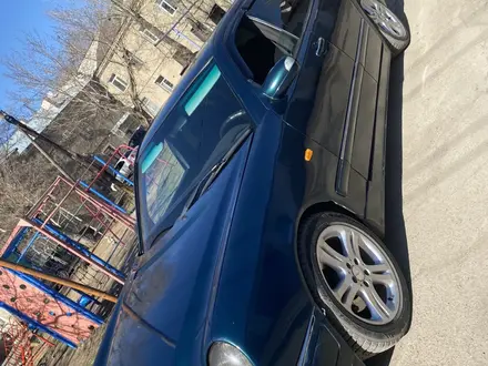 Mercedes-Benz E 230 1996 года за 2 400 000 тг. в Караганда – фото 4