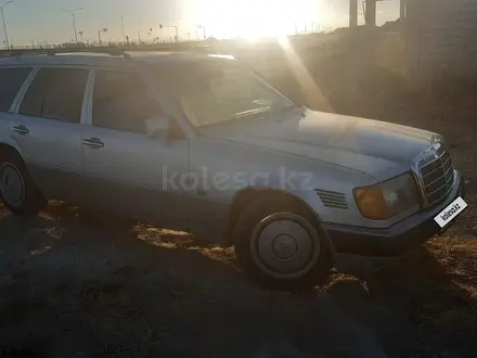 Mercedes-Benz E 200 1991 года за 1 300 000 тг. в Туркестан – фото 8