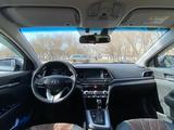 Hyundai Elantra 2020 года за 8 800 000 тг. в Алматы – фото 5