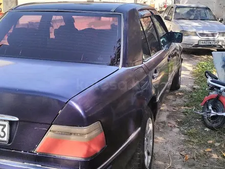 Mercedes-Benz E 230 1990 года за 950 000 тг. в Алматы – фото 6