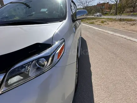 Toyota Sienna 2015 года за 12 000 000 тг. в Актау – фото 6