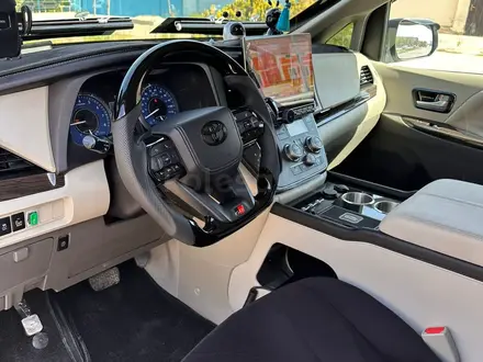 Toyota Sienna 2015 года за 12 000 000 тг. в Актау – фото 8