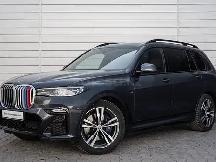 BMW X7 2021 года за 62 285 680 тг. в Астана