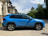 Toyota RAV4 2020 годаfor13 000 000 тг. в Алматы – фото 3