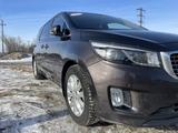 Kia Carnival 2016 годаүшін13 500 000 тг. в Уральск – фото 2