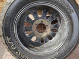 Комплект резины с дисками за 290 000 тг. в Алматы – фото 3