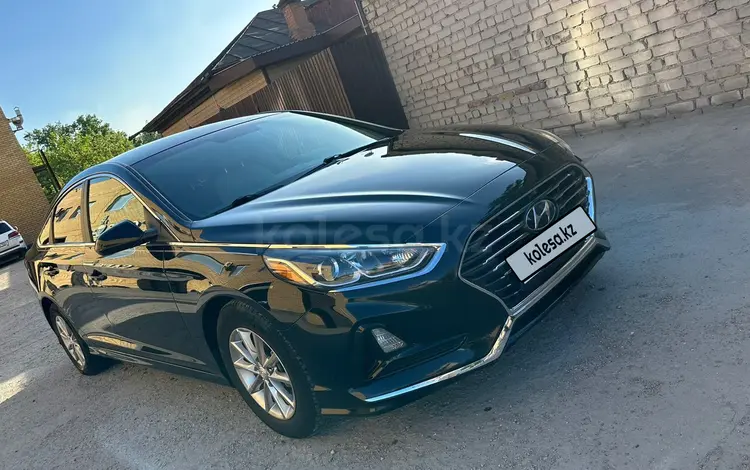 Hyundai Sonata 2019 года за 9 800 000 тг. в Семей