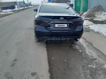 Toyota Camry 2015 года за 6 500 000 тг. в Уральск – фото 6