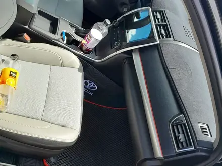 Toyota Camry 2015 года за 6 500 000 тг. в Уральск – фото 8