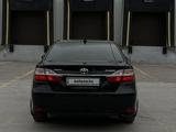 Toyota Camry 2015 года за 9 600 000 тг. в Караганда – фото 3