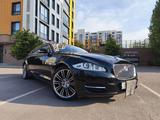 Jaguar XJ 2012 года за 11 000 000 тг. в Астана