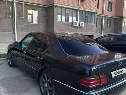 Mercedes-Benz E 280 1998 года за 2 200 000 тг. в Кызылорда – фото 5