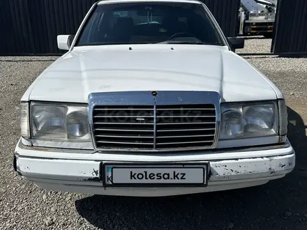 Mercedes-Benz E 230 1990 года за 1 100 000 тг. в Алматы – фото 2